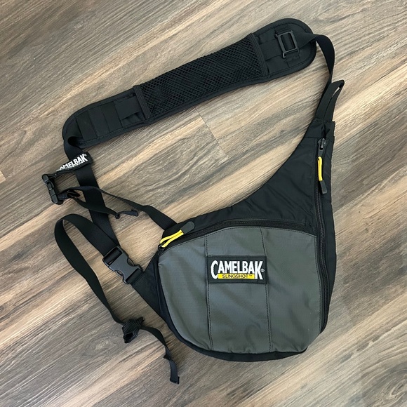 Camelbak Other - Camelbak Slingshot Water Carrier Hydration Pack for Hiking and Biking